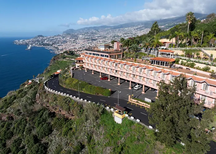 A Porta Neves * Funchal (Madeira)