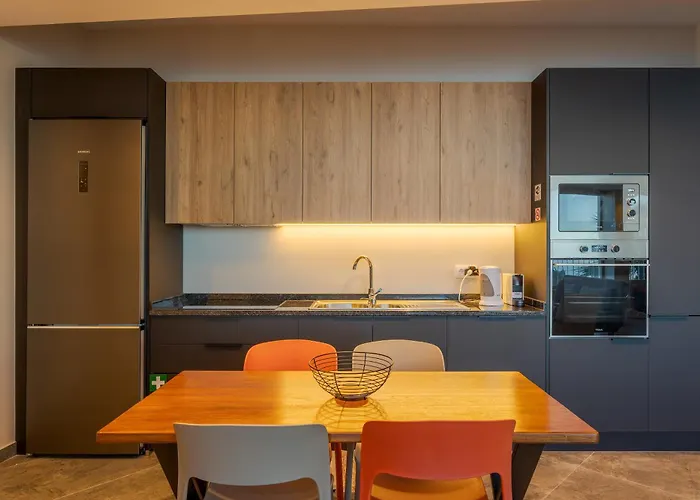 A Porta Neves * 丰沙尔